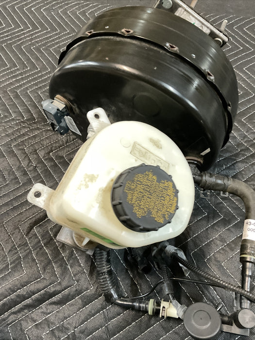 2017-2019 FORD F250 F350 F450 LARIAT POWER BRAKE BOOSTER OEM