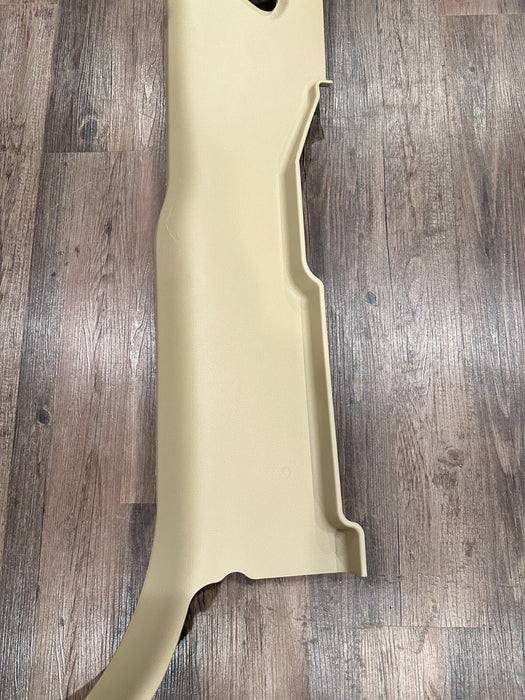 2017-2019 FORD F250 F350 LARIAT TAN PASSENGER RIGHT C PILLAR TRIM OEM *SCRATCHES