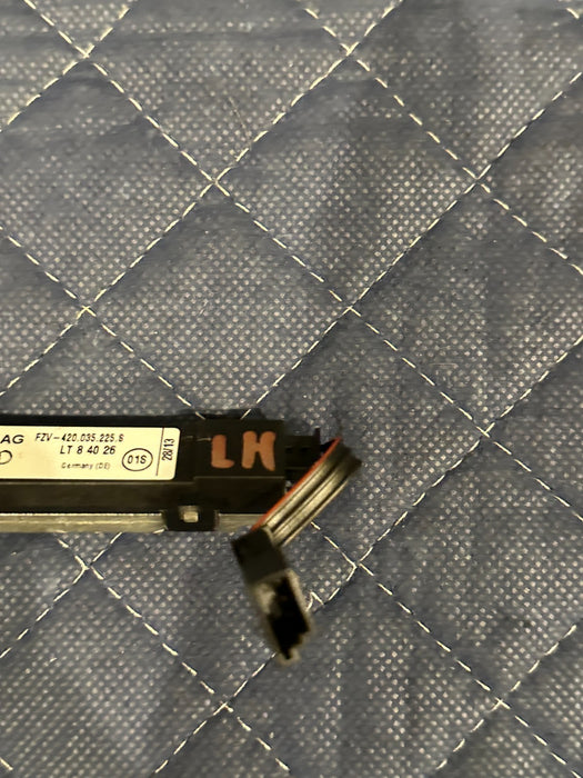 2014 AUDI R8 SPYDER LEFT RIGHT ANTENNA AMPLIFIER PAIR 420 035 225 C