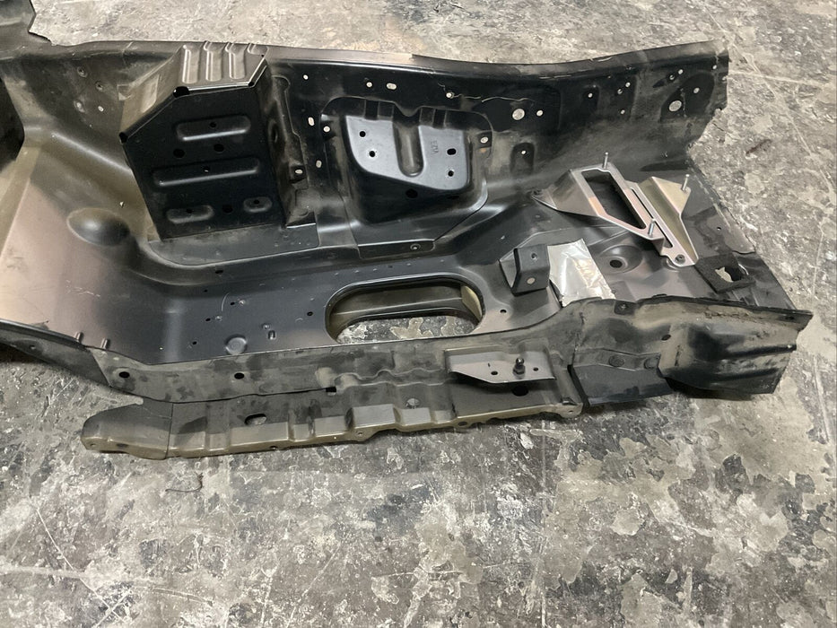 2016-2019 NISSAN TITAN XD FRONT LEFT DRIVER FRAME RAIL END APRON PILLAR CUT OEM