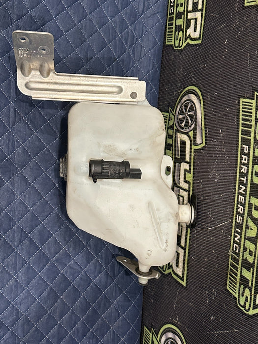 2014 AUDI R8 4.2L V10 OEM WINDSHIELD WASHER FLUID TANK RESERVOIR 423 955 449