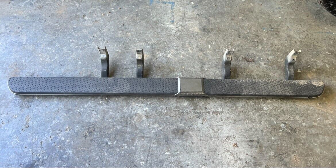 2016 NISSAN TITAN PLATINUM RESERVE CREW CAB LEFT RIGHT RUNNING BOARDS PAIR OEM