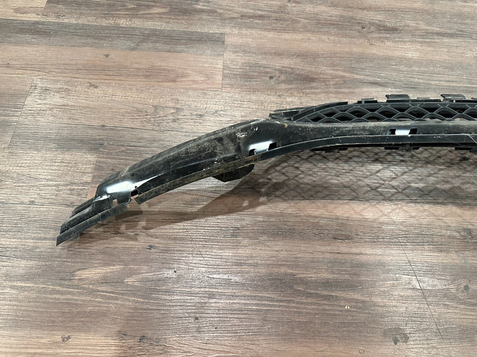 2017 MERCEDES-BENZ C63 AMG CONV FRONT BUMPER LOWER GRILLE OEM *2 BROKEN TABS*