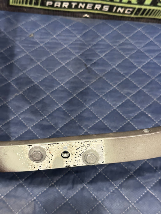 2014 AUDI R8 FRONT DRIVER FRAME RAIL BRACE FENDER MOUNT BRACKET 420 805 357 C