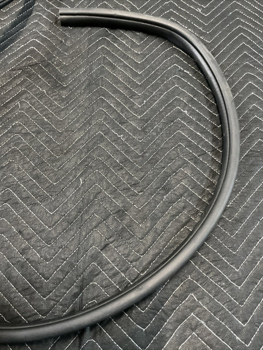 2017 RAM 3500 LARAMIE FRONT LEFT DRIVER DOOR SEAL WEATHER STRIP OEM