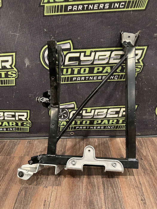 2021 AUDI R8 FRONT LEFT SUPPORT MOUNTING BRACKET OEM 4S0 806 191 B *READ*