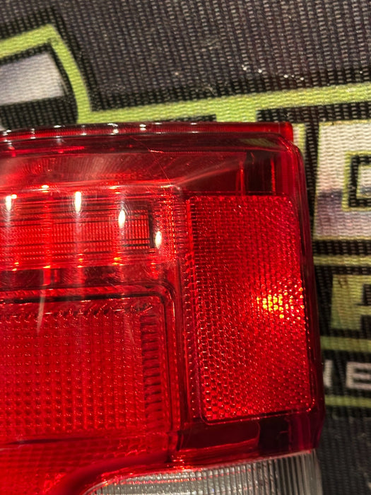 2017-2019 FORD F250 F350 F450 REAR LEFT DRIVER LED TAIL LIGHT ASSEMBLY OEM