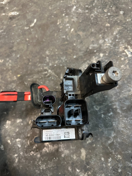 2020 BMW M4 F82 POSITIVE BATTERY CABLE W/TERMINAL JUNCTION BOX 61 12 9 348 763