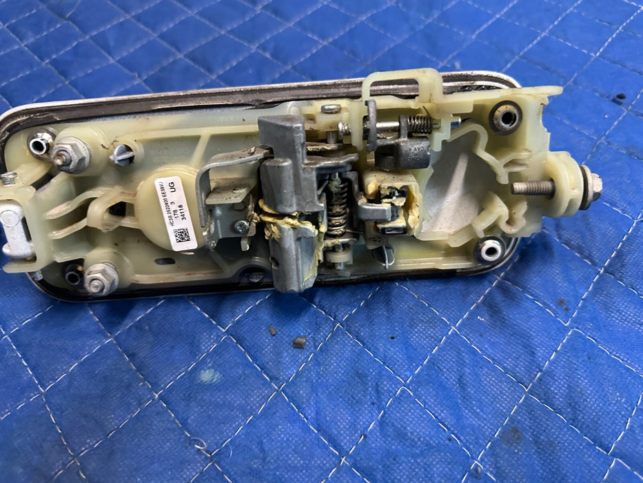 2017-19 FORD F250 F350 F450 FRONT RIGHT DOOR CHROME HANDLE OEM UG