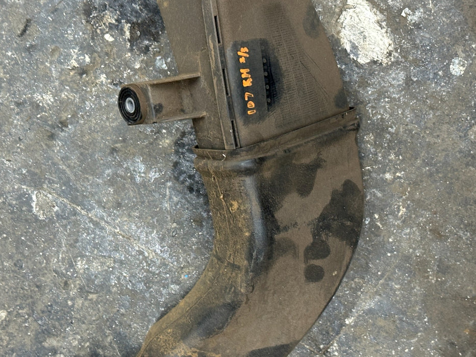 2014 AUDI R8 OEM RIGHT CENTRE INTAKE AIR DUCT 420129928 420 129 928