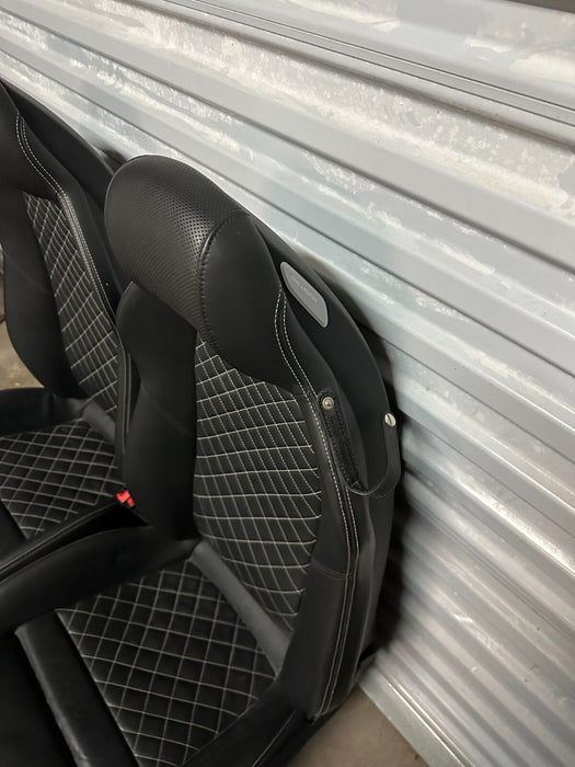 2017 2018 AUDI R8 PLUS SYPDER OEM GENUINE DIAMOND STITCHED SPORT SEATS