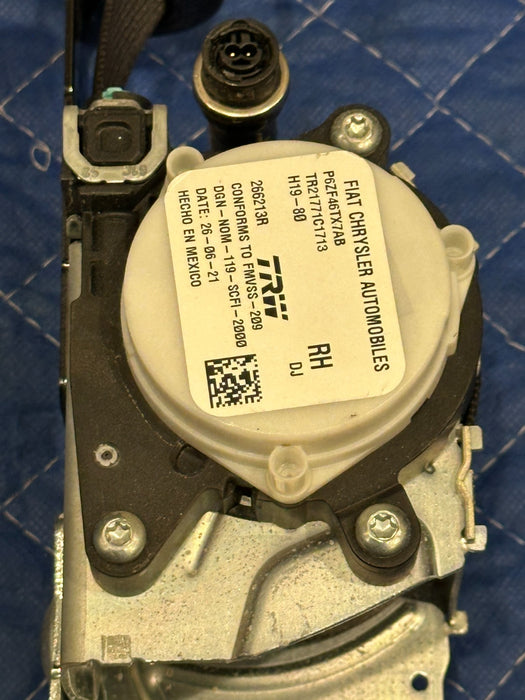 2021 RAM 2500 LARAMIE FRONT RIGHT SEATBELT OEM