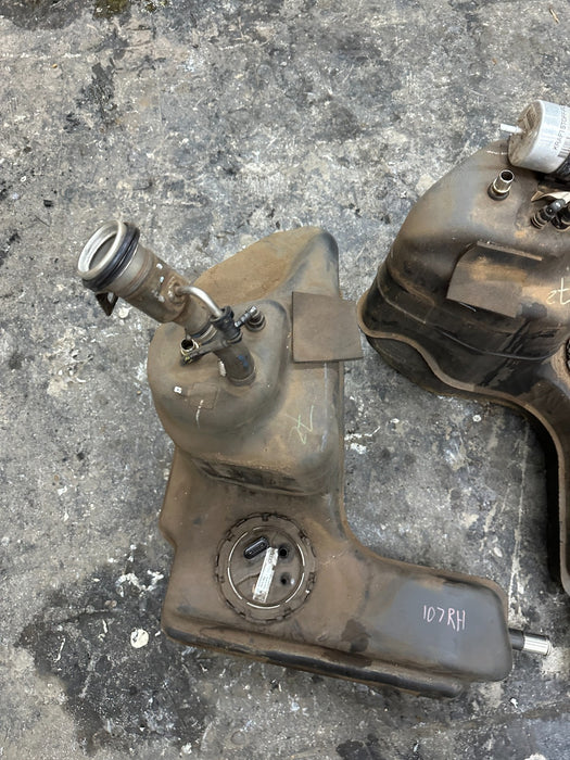 2014 AUDI R8 OEM LEFT RIGHT FUEL GAS TANK 420 201 021 P 420 201 022 P