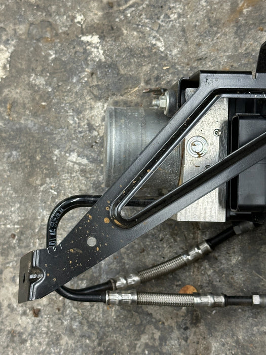 2014 AUDI R8 ANTI LOCK BRAKE ABS PUMP MODULE MODULATOR VALVE