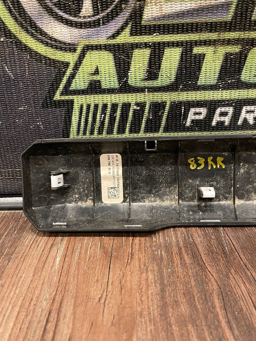 2017-2019 FORD F250 F350 REAR PASSENGER RIGHT DOOR PANEL HANDLE COVER OEM *CHIPS