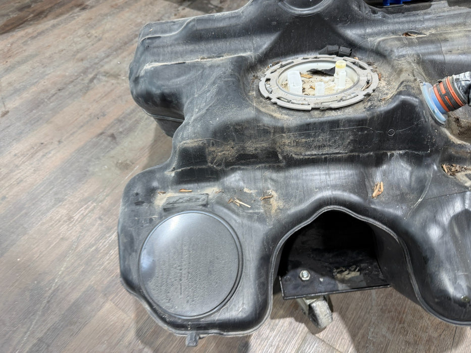 2014 PORSCHE 911 TURBO S 991 64 LITER FUEL TANK WITH FUEL PUMP OEM 991201013