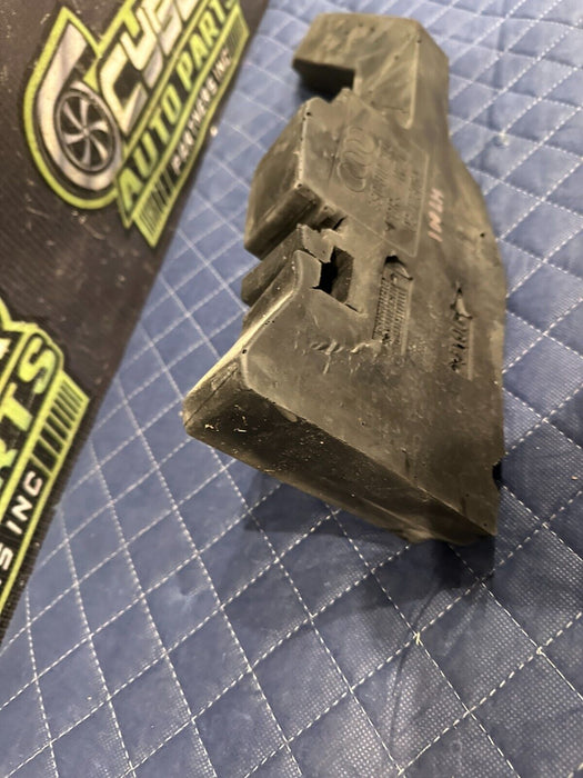 2018 AUDI R8 REAR LEFT DRIVER QUARTER PANEL SOUND DAMPENER FOAM 4S0 810 299 OEM