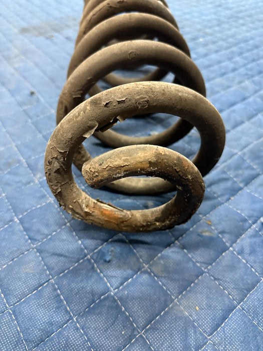2017 2018 2019 FORD F450 PLATINUM FRONT PASSENGER RIGHT COIL SPRING OEM