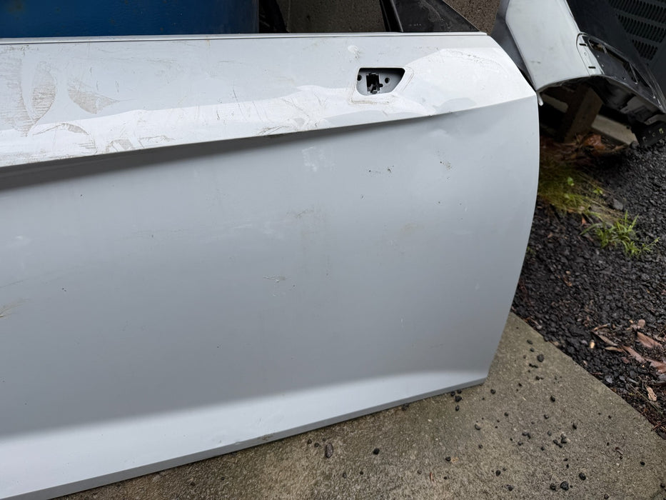 2017 - 2023 AUDI R8 SPYDER PASSENGER RIGHT RH SIDE DOOR WHITE *DAMAGE*