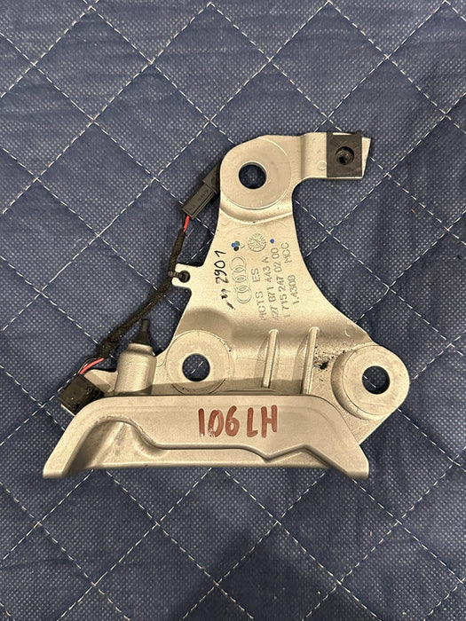 2014 AUDI R8 SPYDER LEFT RIGHT CONVERTIBLE TOP LATCH MOUNT PLATE 427 871 443 A