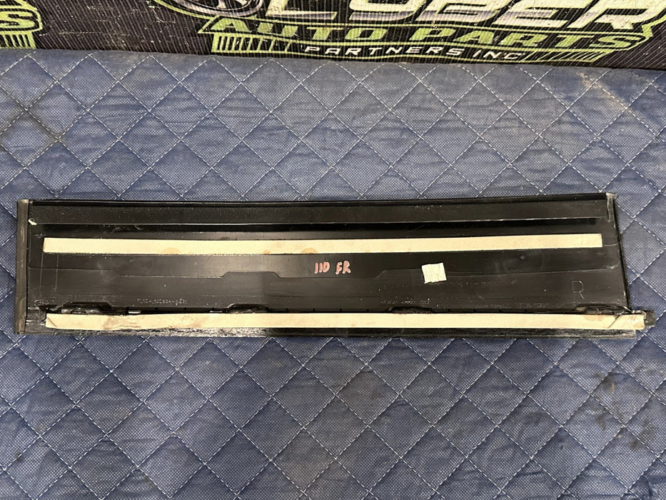 2020-2022 FORD F250 F350 FRONT RIGHT GLOSS BLACK B PILLAR DOOR TRIM OEM *SCUFFS*