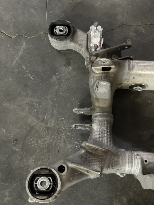 2011 BMW 550i F10 5 SERIES 4.4L REAR SUBFRAME CRADLE CROSSMEMBER 6793803