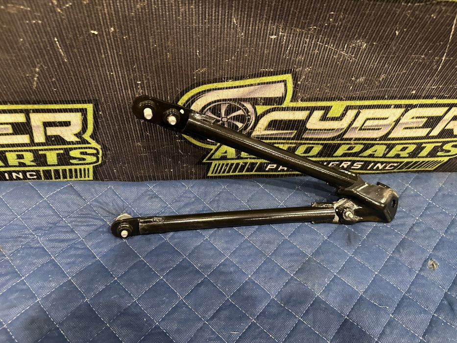 2015-2020 BMW M4 F82 FRONT RIGHT DRIVER ENGINE STRUT BAR BRACE MOUNT OEM
