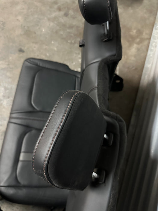 2017 2018 2019 FORD F250 F350 F450 PLATINUM REAR LEFT CENTER SEAT OEM ~DAMAGE~