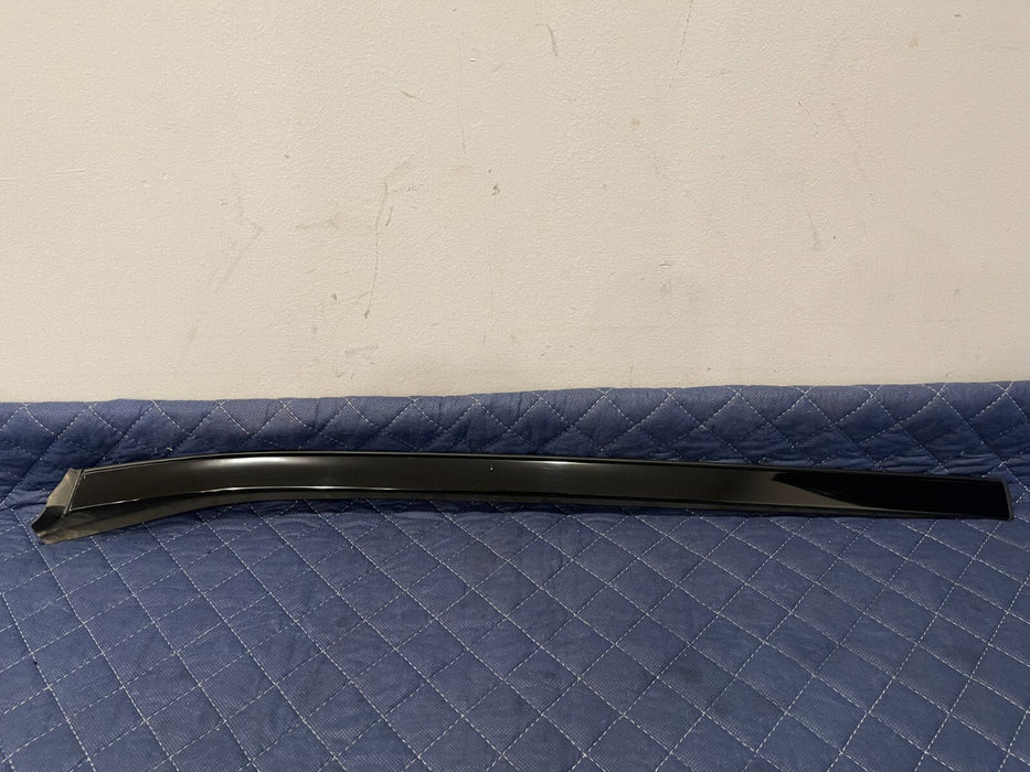 2017 MERCEDES-BENZ C63 AMG W205 PASSENGER RH EXTERIOR DOOR WATER DEFLECTOR OEM