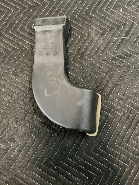 2017 NISSAN TITAN FLOOR RIGHT HEATER DUCT 27830 EZ00A OEM