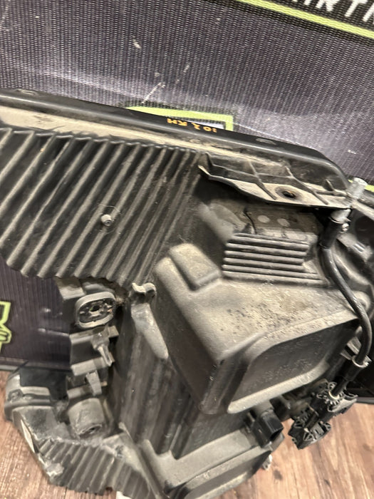 2017 2019 FORD F250 F350 F450 RIGHT PASSENGER HEADLIGHT T LED OEM W/ MODULE