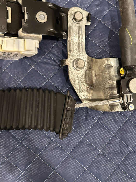 2017-2019 FORD F250 F350 F450 XLT FRONT RIGHT SEAT BELT SEATBELT OEM ~WEAR