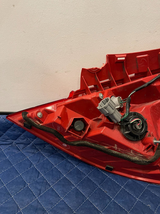 2012 NISSAN 370Z CONV REAR DRIVER LEFT TAIL LIGHT OEM *MINOR SCRATCHES/SCUFFS*
