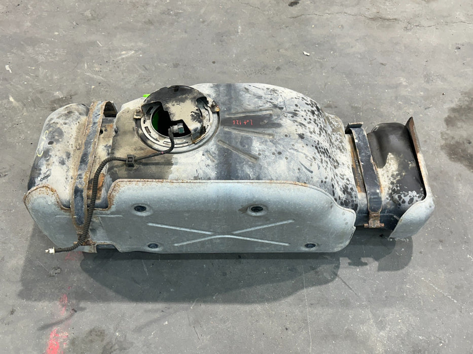 2016 NISSAN TITAN XD FUEL TANK OEM (LOCAL PICKUP)