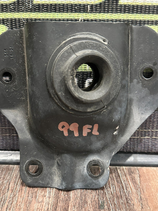 2021 AUDI R8 FRONT LEFT RADIATOR MOUNT BRACKET OEM 4S0 121 275