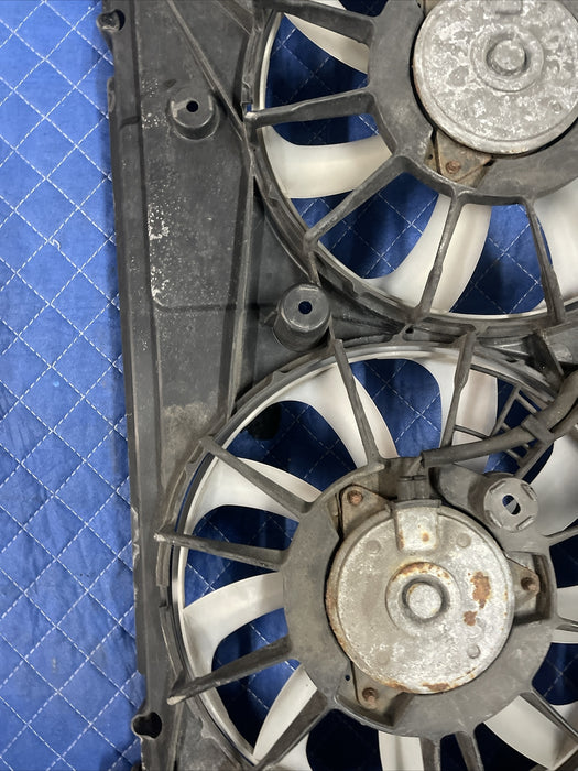 2014 Toyota Prius V Front Cooling Fan Shroud Assembly OEM 100222-2152