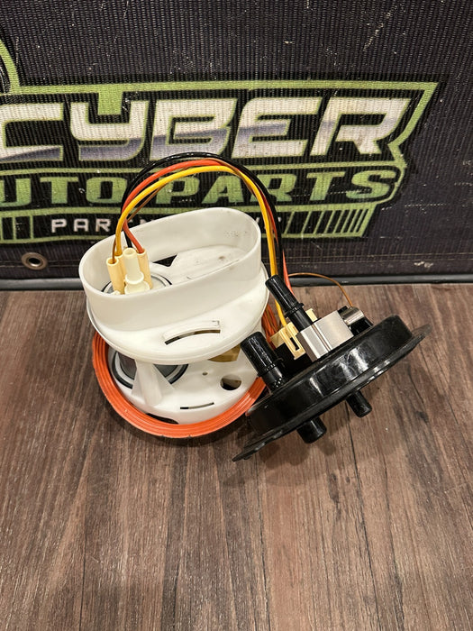 2017 AUDI R8 FUEL PUMP UNIT OEM