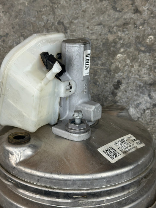 2014 AUDI R8 POWER BRAKE BOOSTER W/ MASTER CYLINDER 423 612 105 E 423612105E