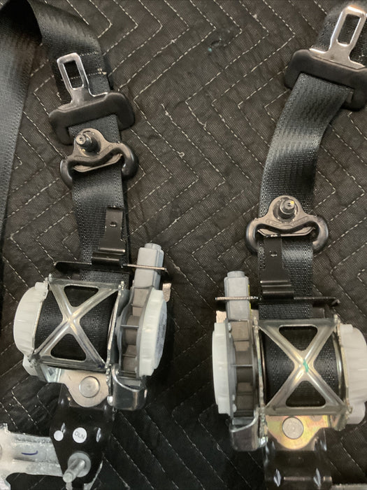 2017 FORD F250 F350 F450 PLATINUM FRONT RIGHT LEFT SEAT BELTS PAIR OEM