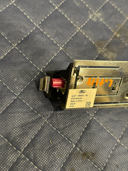 2019 FORD F150 3.5L RAPTOR PIFA ANTENNA OEM HL3T-19K351-AA