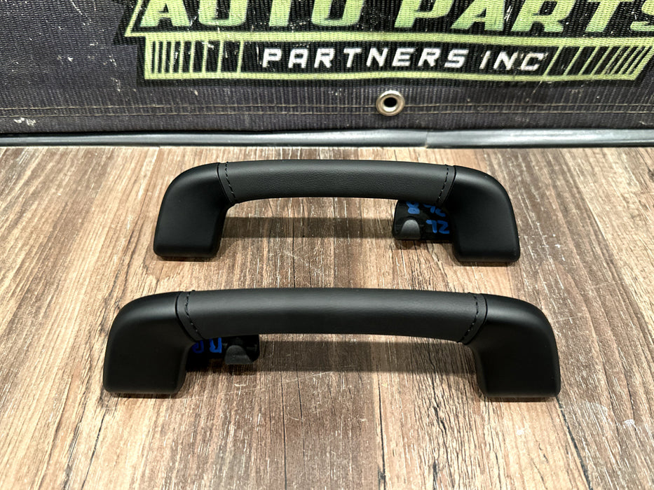 2020 BMW M8 COMP F93 FRONT LEFT RIGHT LEATHER GRAB HANDLES PAIR OEM