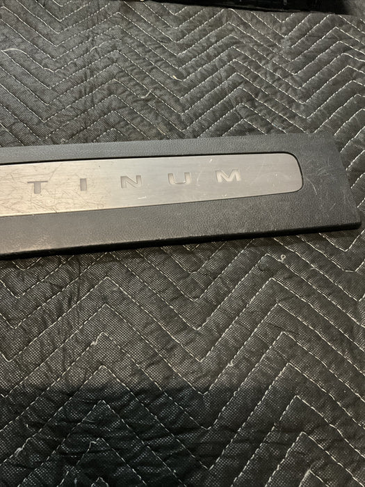 2017 2018 2019 FORD F250 F350 PLATINUM FRONT LH DOOR KICK PLATE PANEL TRIM OEM