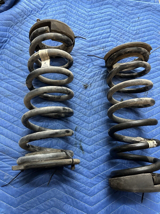 2018 DODGE RAM 3500 REAR COIL SPRINGS LEFT & RIGHT PAIR 68172108AA