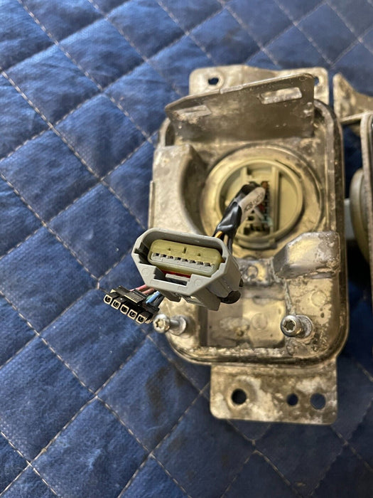 2017 2019 2019 FORD F250 F350 F450 LEFT RIGHT TAIL LIGHT BLIND SPOT BRACKETS