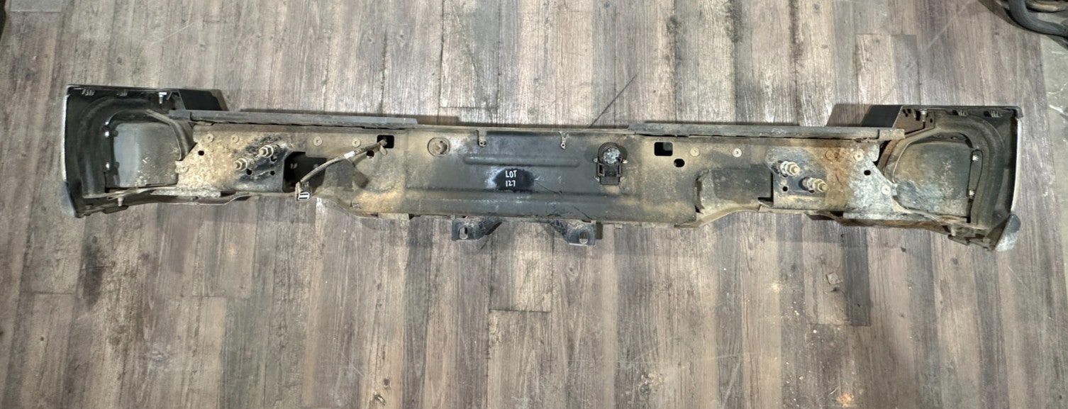 2023-2025 FORD F250 F350 F450 KING RANCH REAR CHROME BUMPER W SENSORS OEM *#9*