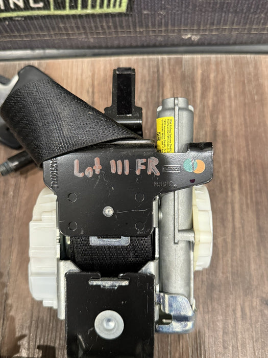 2017-2019 FORD F250 F350 F450 PLATINUM FRONT LEFT RIGHT SEATBELT PAIR OEM