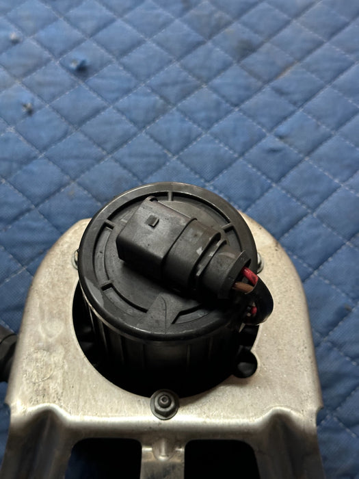 2014 AUDI R8 4.2L V10 OEM SECONDARY AIR INJECTION PUMP