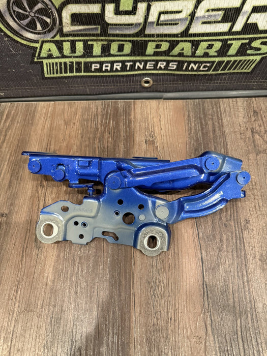 2024 BMW M3 M4 G80 G82 DRIVER LEFT HOOD HINGE OEM 7450589