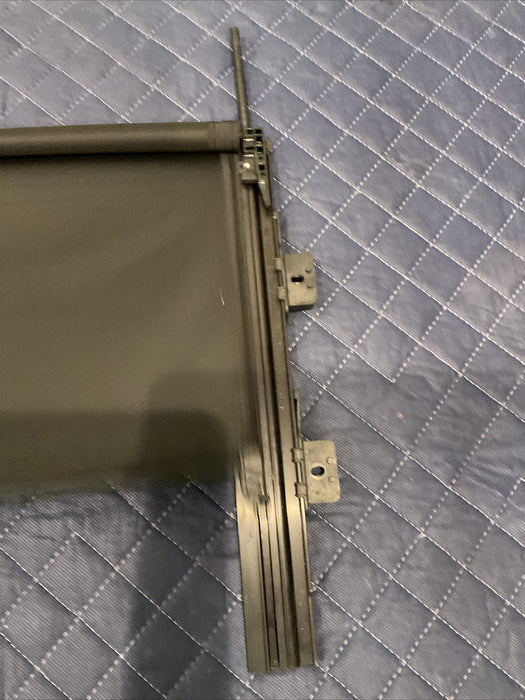2019 MERCEDES E63S AMG OEM SUNROOF GUIDE RAIL FRAME A2137810100 213 781 01 00