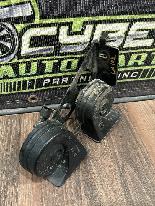 2017-19 FORD F250 F350 F450 DUAL HORN ASSEMBLY OEM